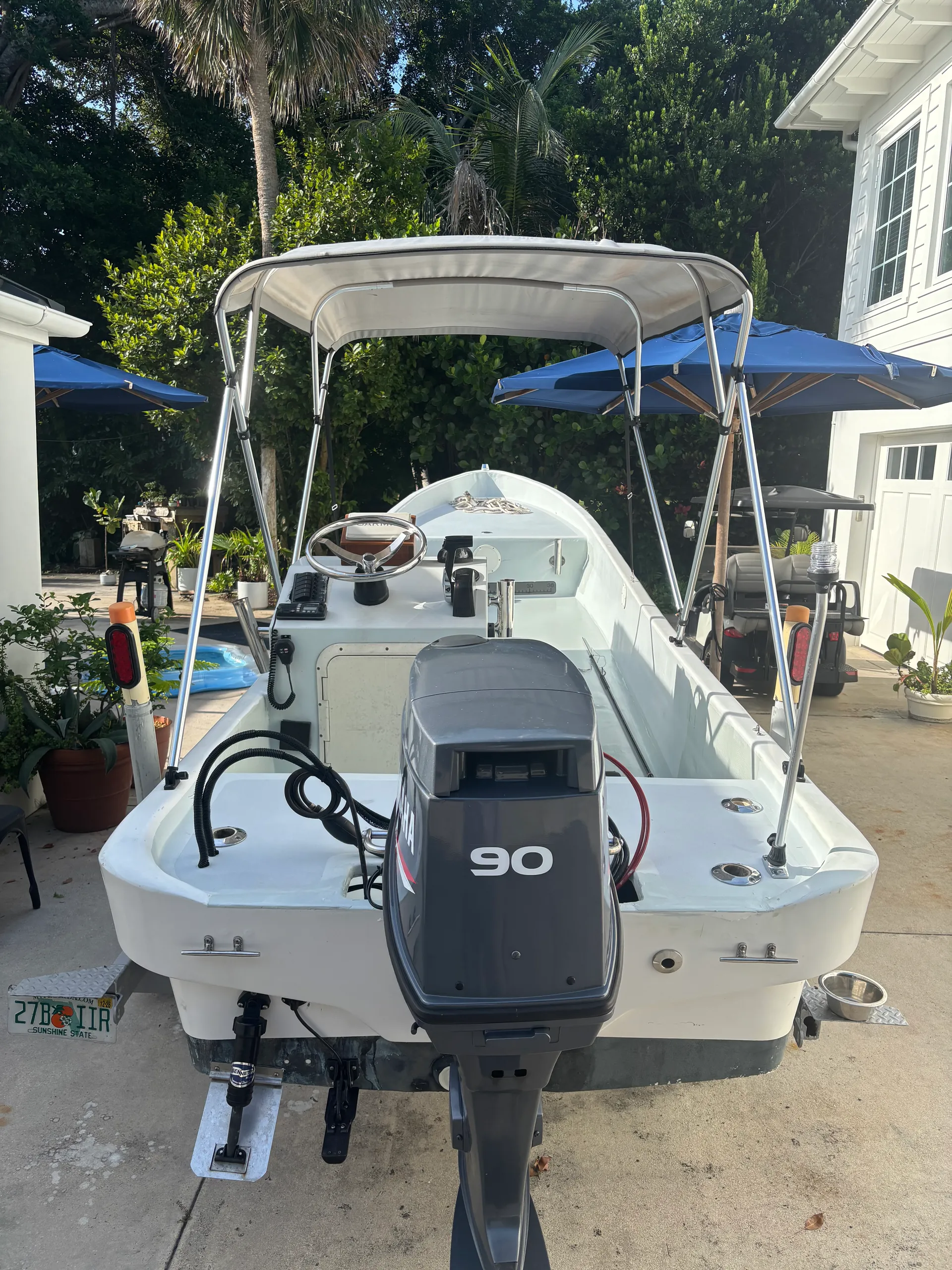 23’ Avid Marine Panga: Shallow-Water Fishing & Sandbar Adventures