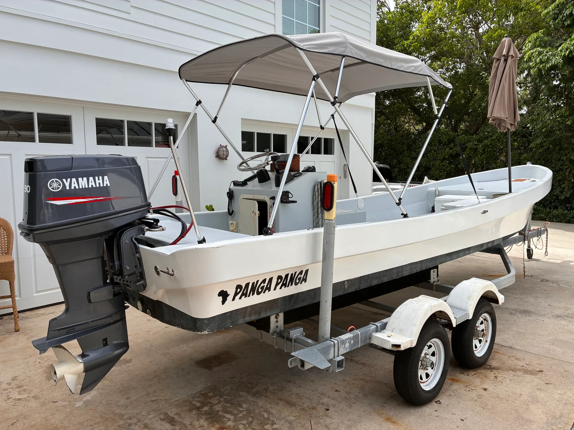 23’ Avid Marine Panga: Shallow-Water Fishing & Sandbar Adventures