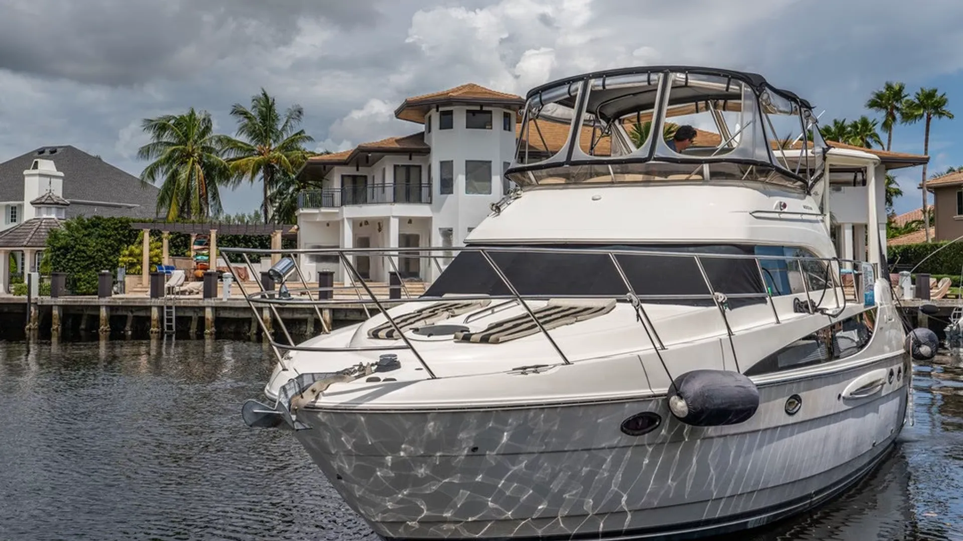 Meridian Yachts 408 Motoryacht in Fort Lauderdale, FL — photo 3