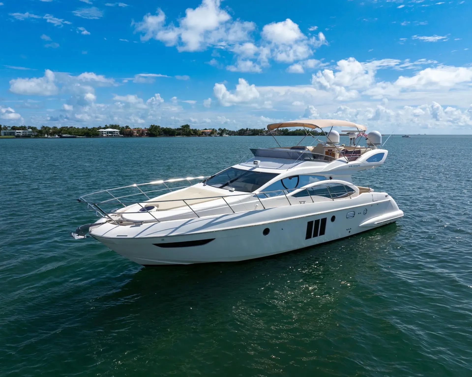 Miami Flybridge Escape — 48ft Azimut Cruise, Sandbar & Floating Lounge