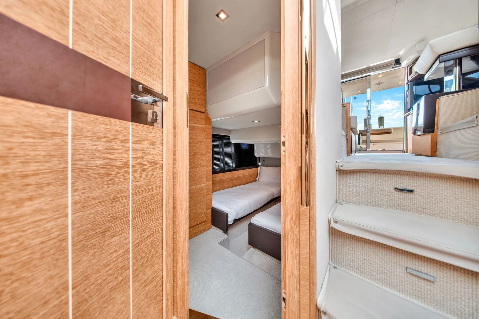 Miami Flybridge Escape — 48ft Azimut Cruise, Sandbar & Floating Lounge