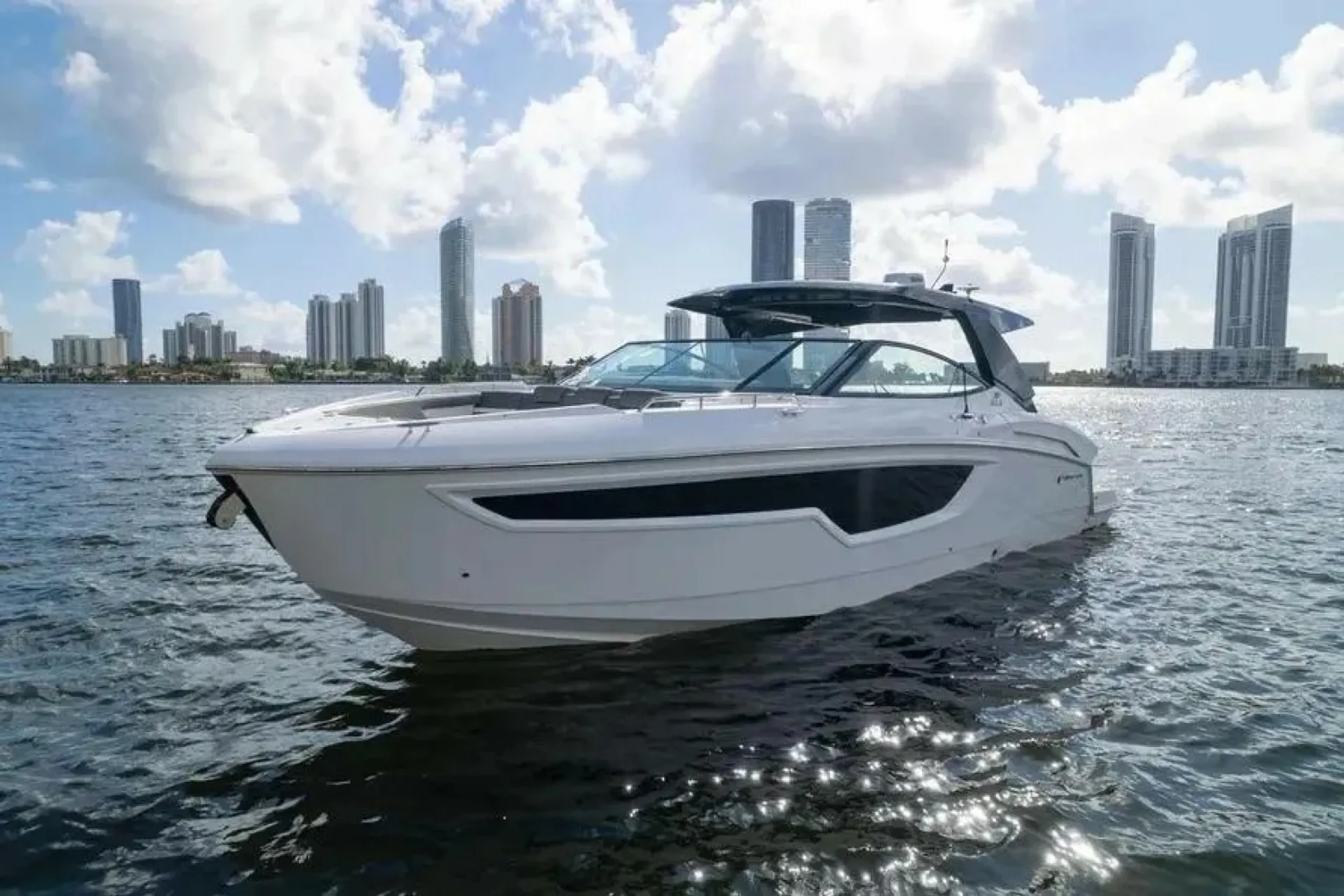 38’ Cruisers Yachts 38 GLS — Luxury, Power & Coastal Cruising