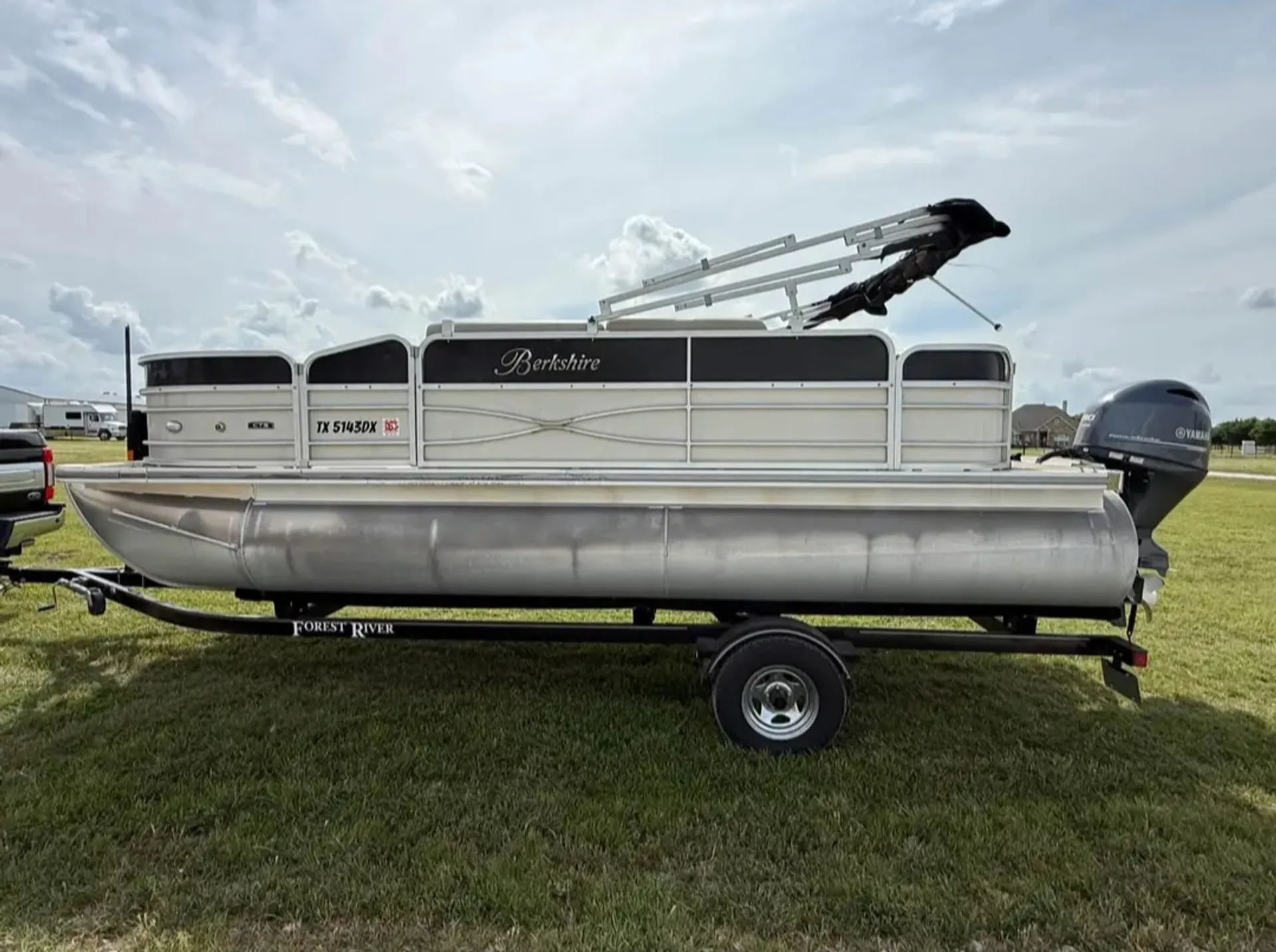 BERKSHIRE PONTOONS 21A STS in Granbury, TX — photo 8