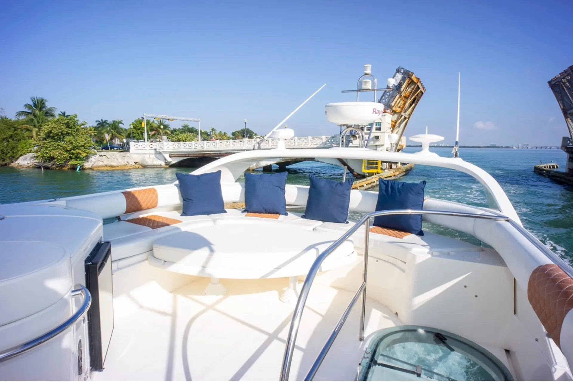 Fairline 57 in Miami, FL — photo 8