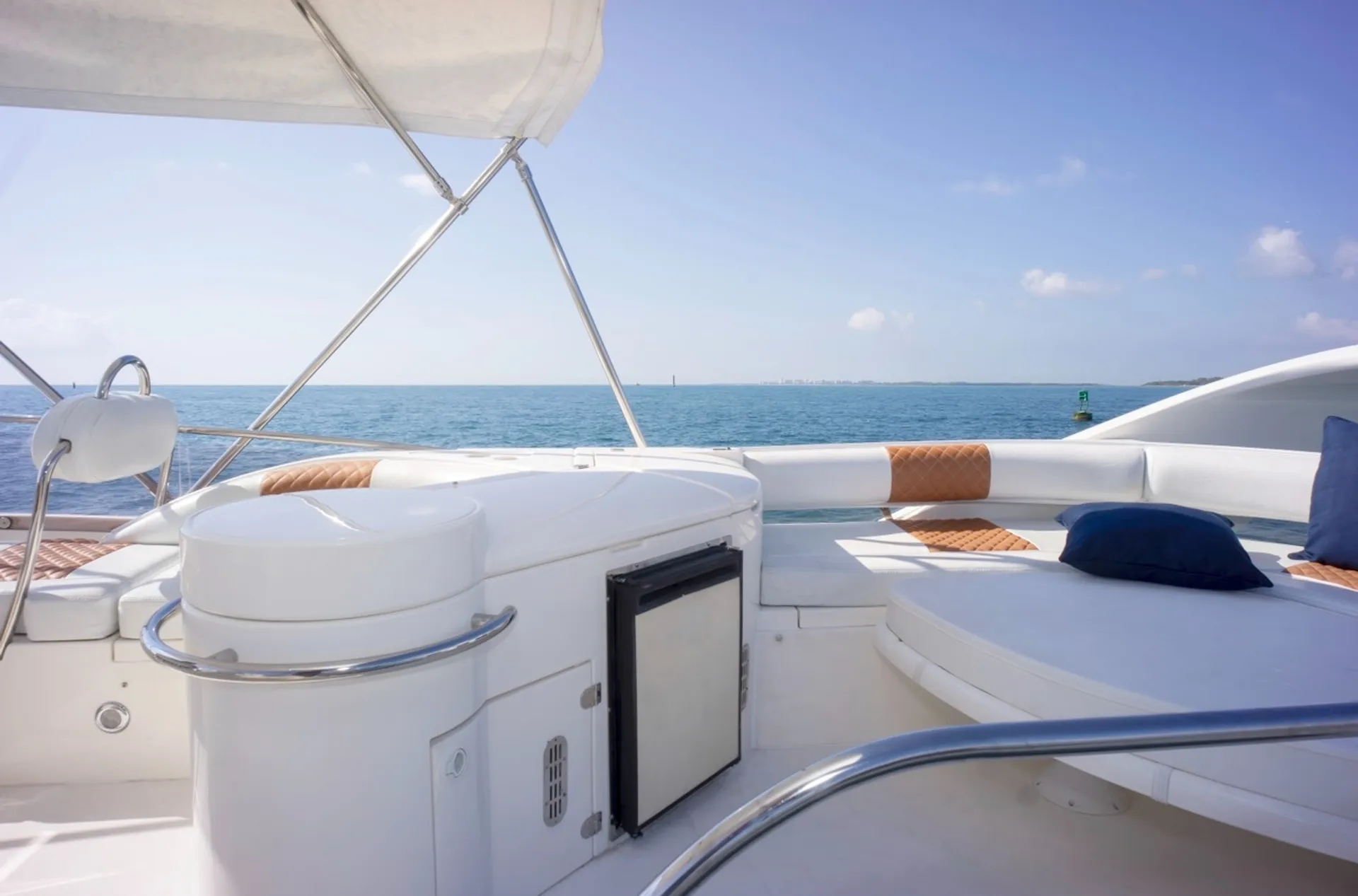 Fairline 57 in Miami, FL — photo 9