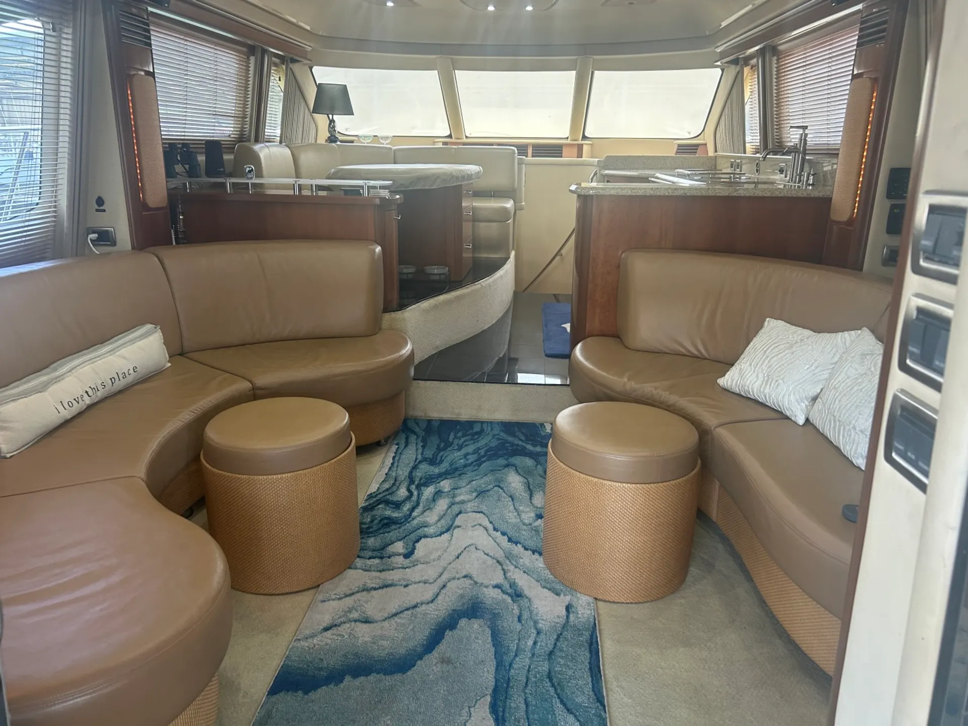 TIARA YACHTS 39 COUPE (VOLVO) in New York, NY — photo 5