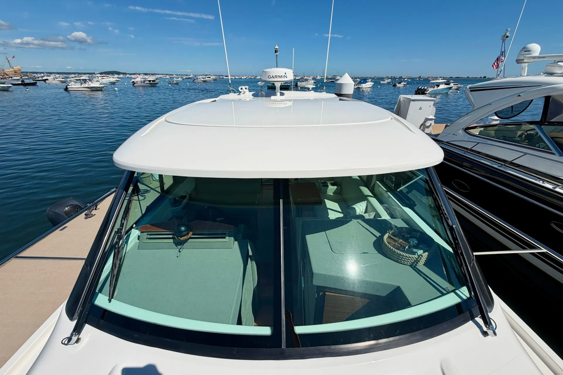 Luxury 39’ C39 | Volvo IPS Joystick | Generator