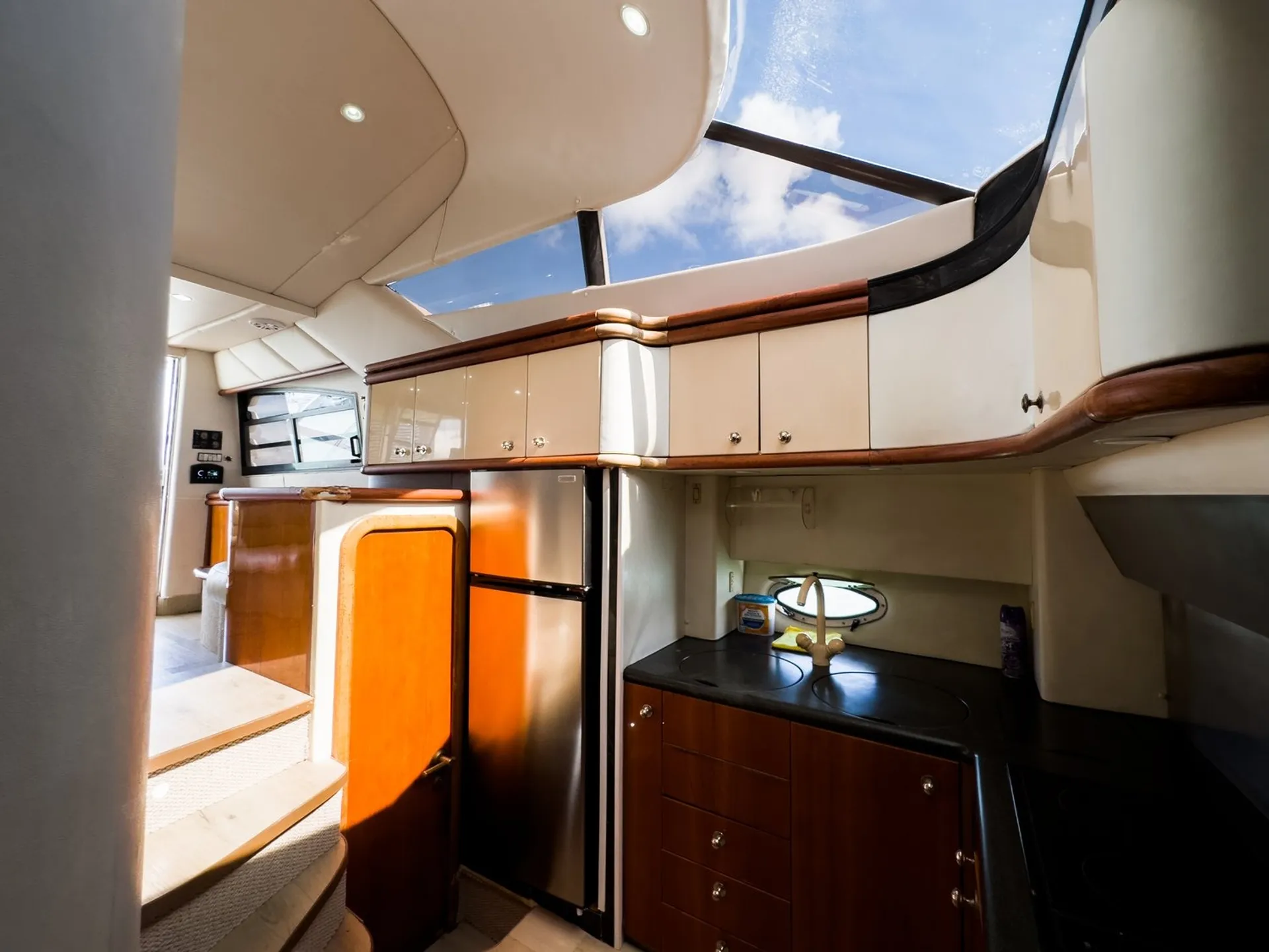 Cranchi 48FT Cranchi in Miami, FL — photo 2
