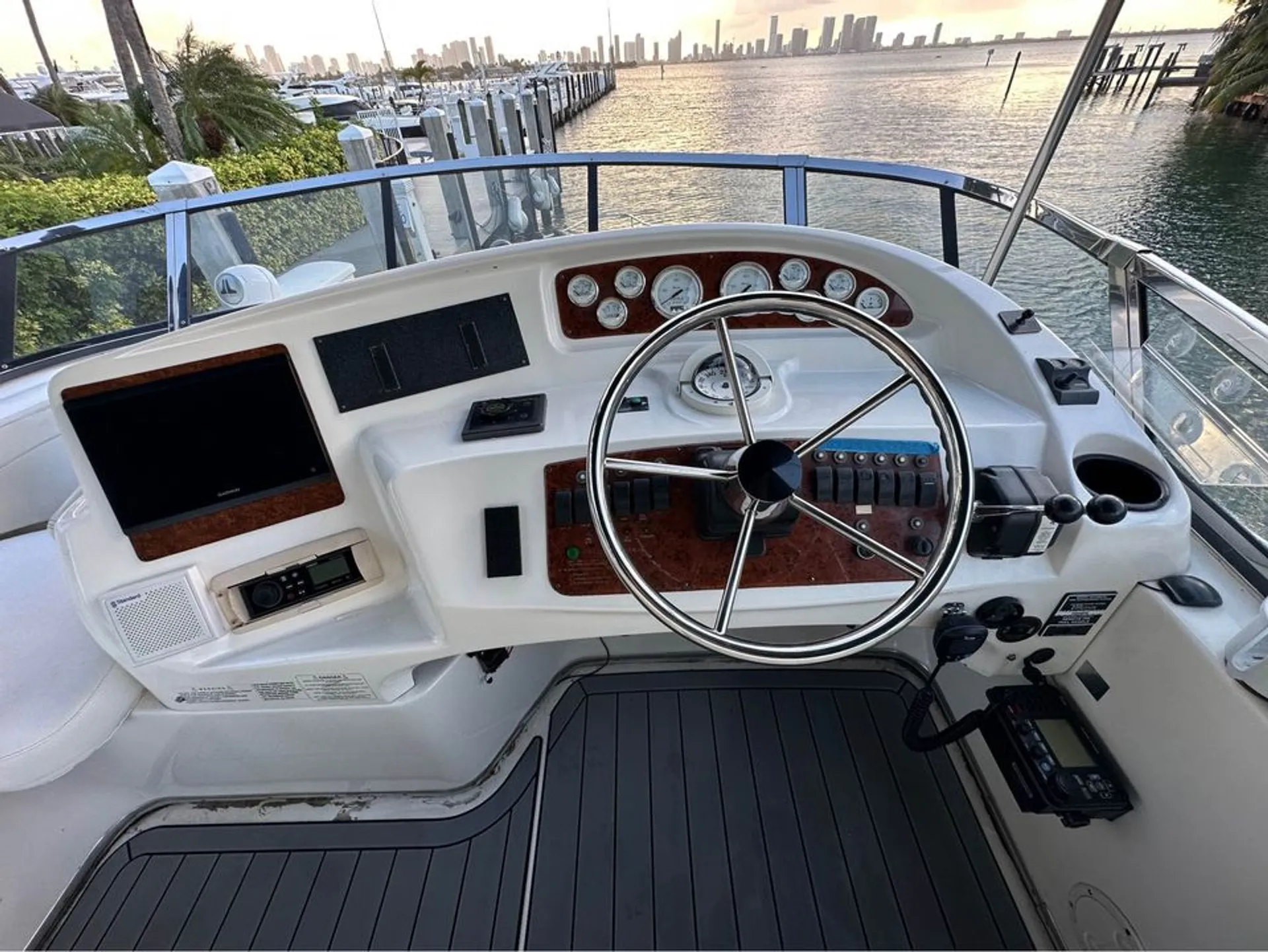 Sunseeker Manhattan in Miami, FL — photo 8