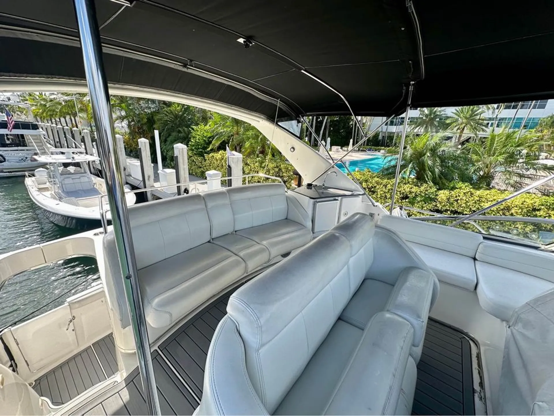 Enjoy "SANTORINI" Silverton Sport Bridge 48ft in Miami!