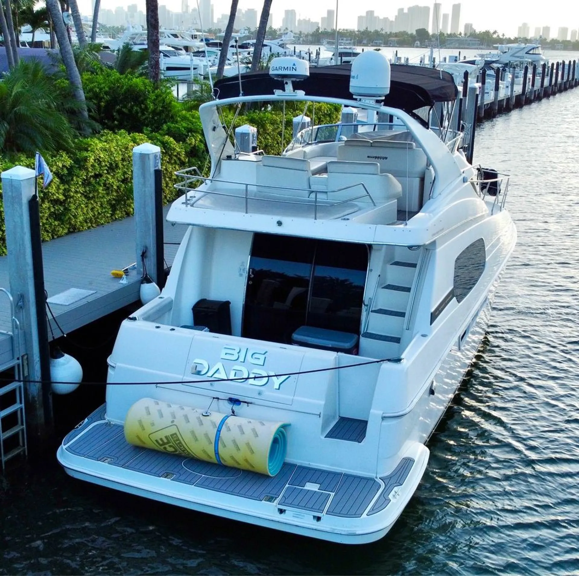 Enjoy "SANTORINI" Silverton Sport Bridge 48ft in Miami!