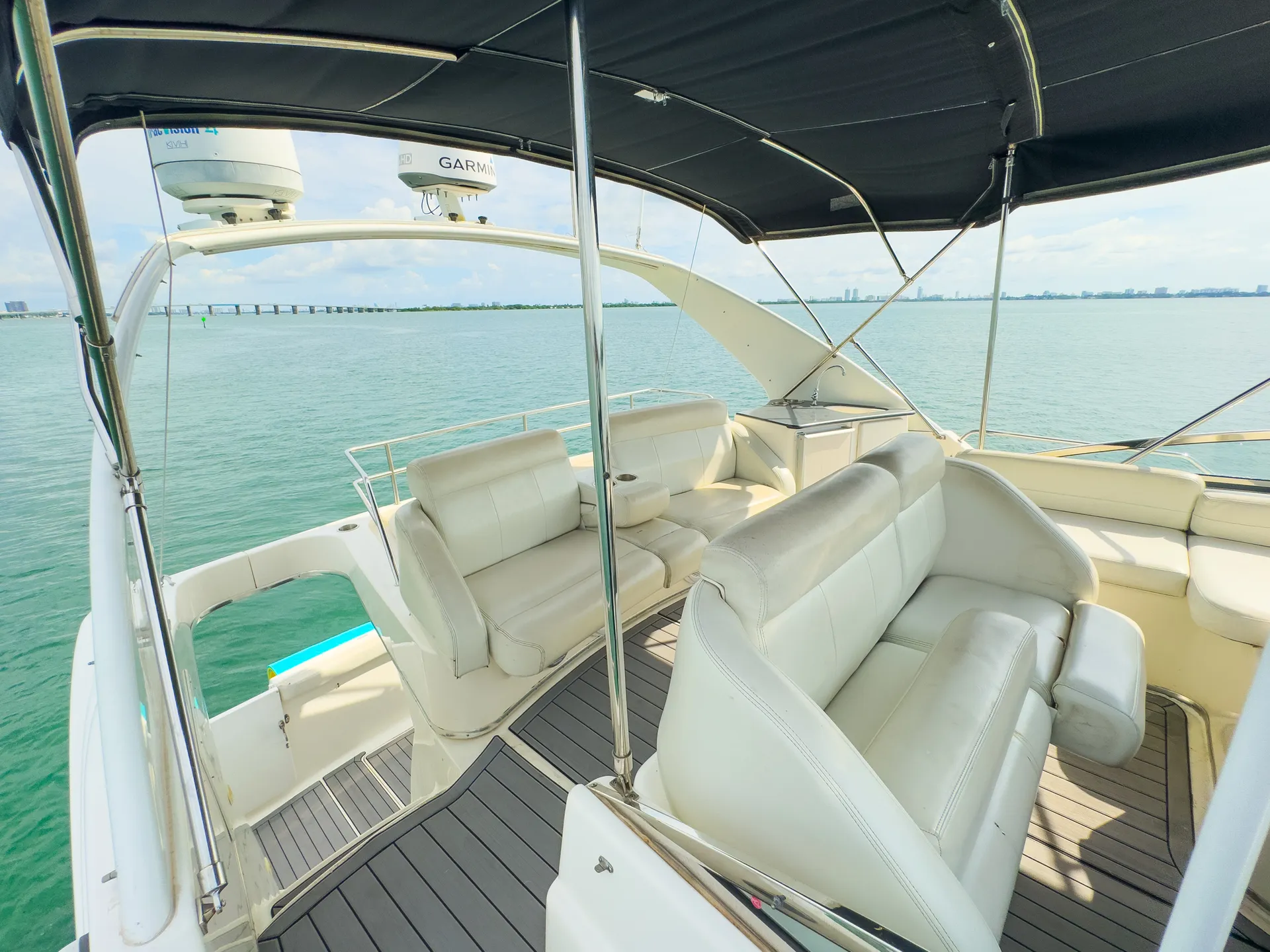 Enjoy "SANTORINI" Silverton Sport Bridge 48ft in Miami!