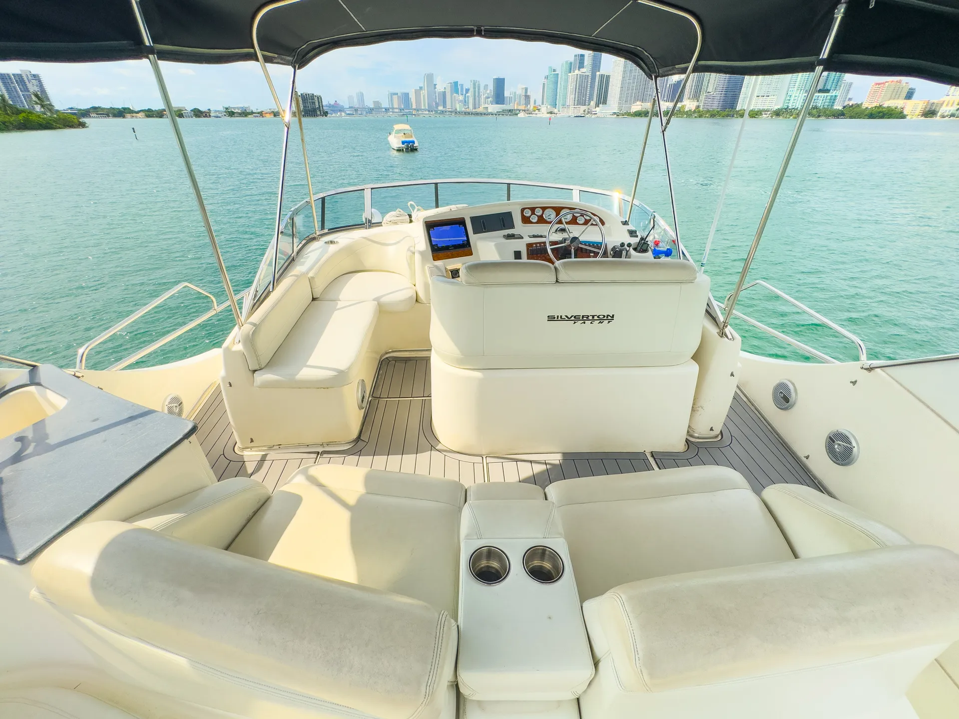Enjoy "SANTORINI" Silverton Sport Bridge 48ft in Miami!