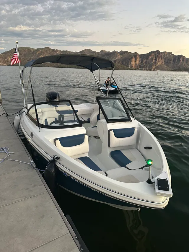 Rent a TAHOE BY TRACKER MARINE bow rider in San Tan Valley, AZ near me