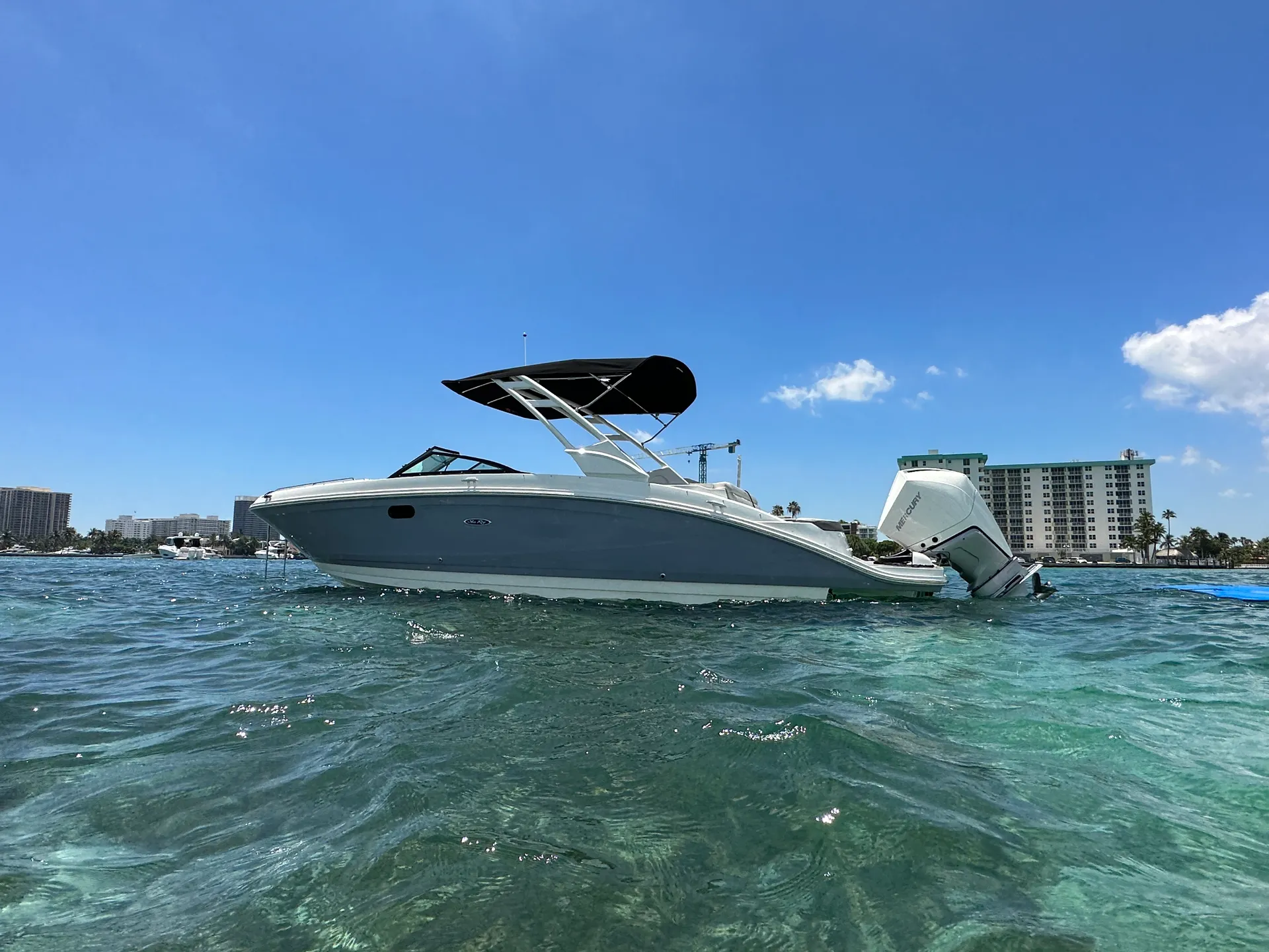 SEA RAY BOATS SDX 270 OB in Miami, FL — photo 5
