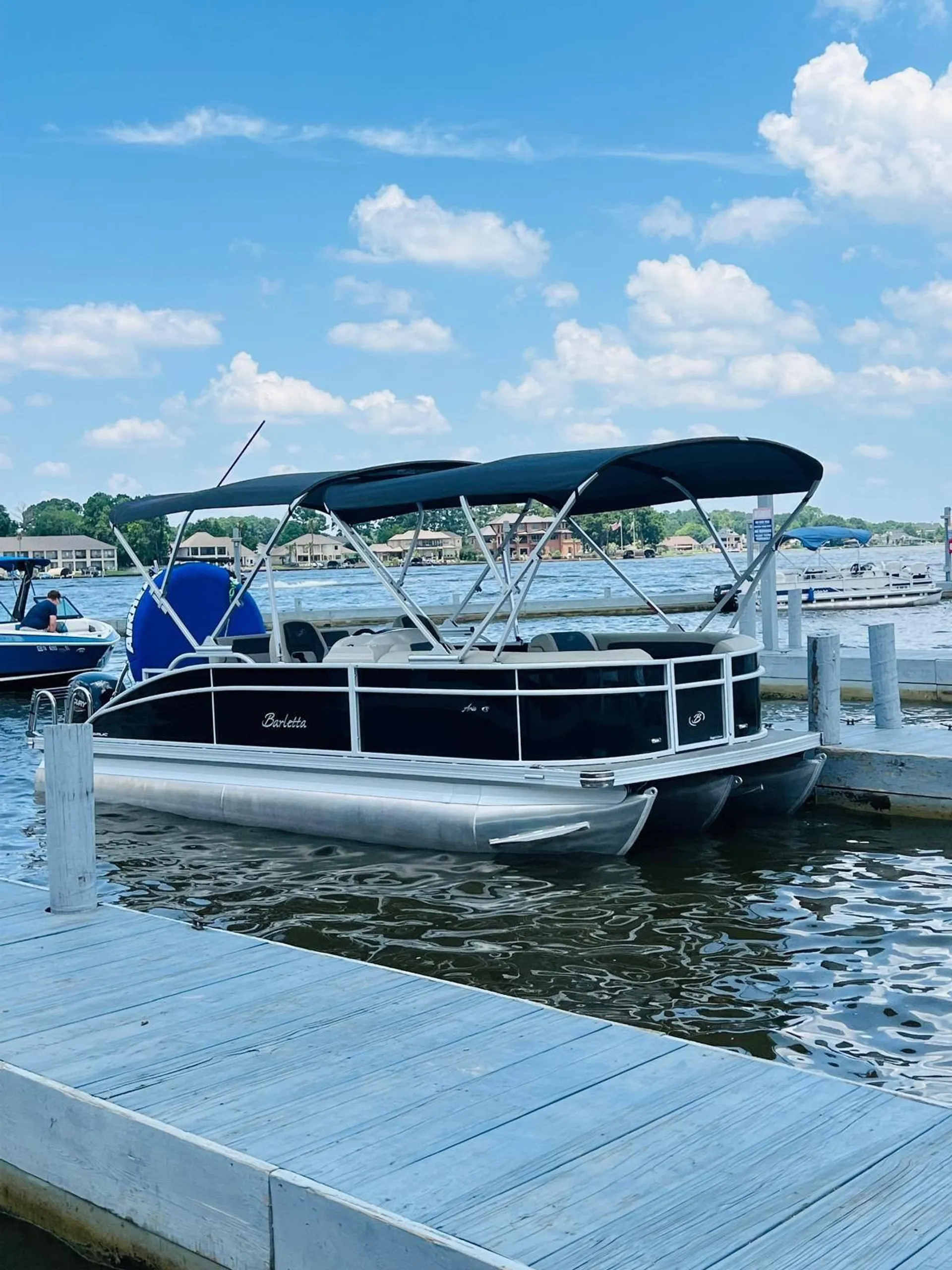 BARLETTA BOATS C22UC TRITOON in Montgomery, TX